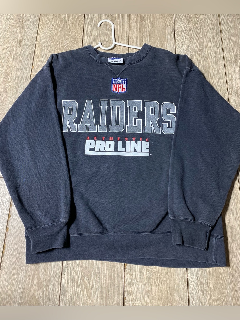 Vintage NFL Pro Line Los Angeles Raiders Riddell Crewneck Mens Large 90s Oakland